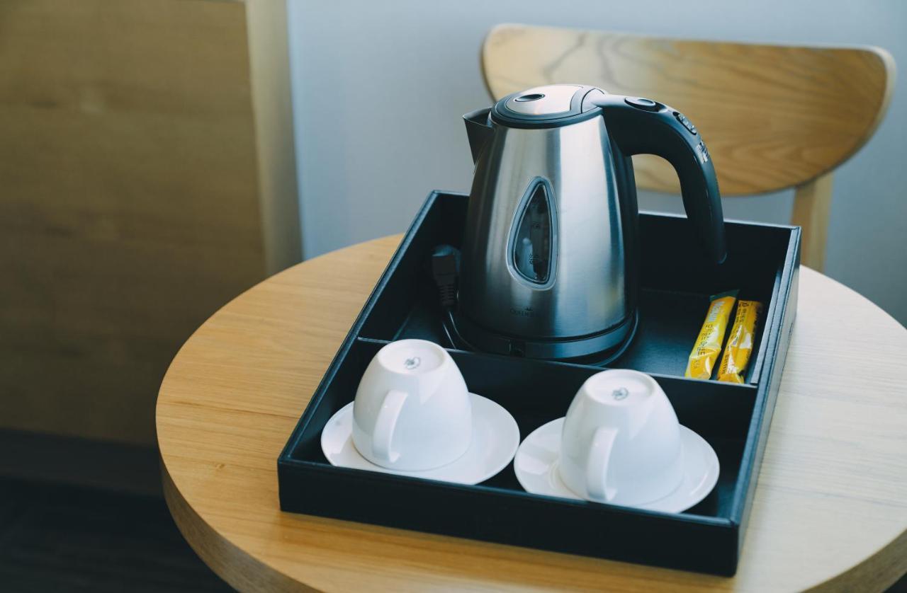 Jeju Poong Gyung Hotel Согвипхо Экстерьер фото